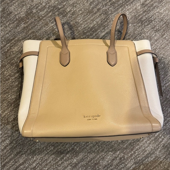 Kate Spade Beige and White Tote Bag - Picture 8 of 8